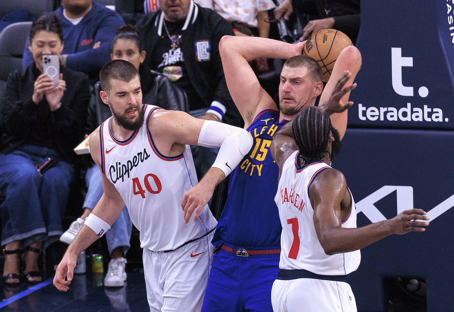 赛地聚焦：NBA常规赛赛后热度飙升，西汉姆门线救险，震撼外界，年轻球员得到机会的简单介绍-九游下载安装