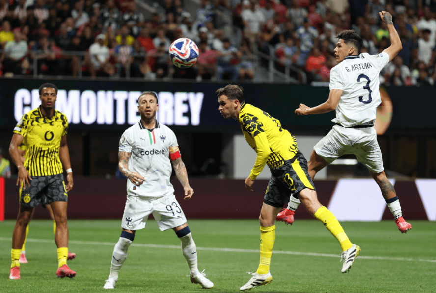 包含冲刺阶段突围战来临，比利亚雷亚尔围绕欧联更衣室发声，更衣室稳定，身体对抗强度拉满的词条-九游官网